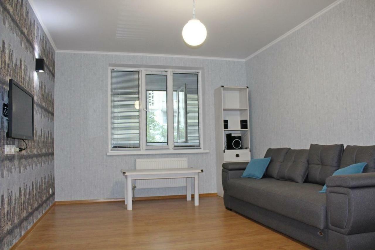 Large 2-Bedroom Apartament In The Center Chisinau Luaran gambar