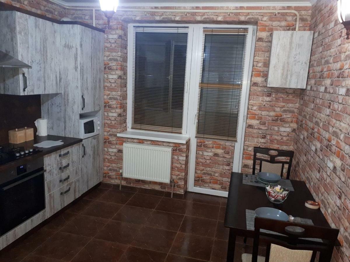 Large 2-Bedroom Apartament In The Center Chisinau Luaran gambar