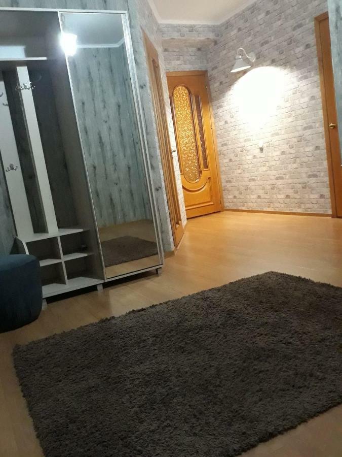 Large 2-Bedroom Apartament In The Center Chisinau Luaran gambar