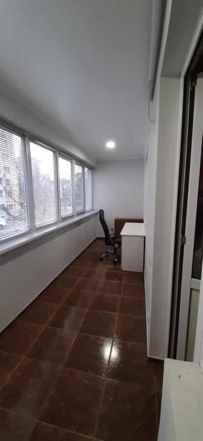 Large 2-Bedroom Apartament In The Center Chisinau Luaran gambar